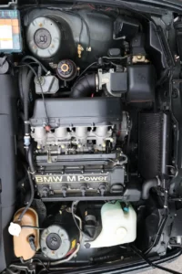 BMW E30 320is (2542 Exemplaires)