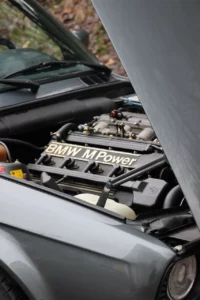 BMW E30 320is (2542 Exemplaires)
