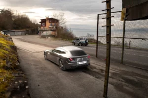 FERRARI FF