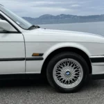 318 is e30 blanche