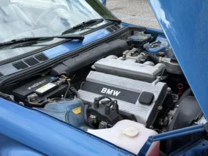BMW E30 318iC M Design Edition Phase 2 – Moteur M42 Original Canada 1of20
